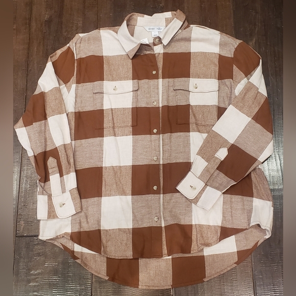 Old Navy Women's Boyfriend Flannel sizeLarge - Picture 1 of 2